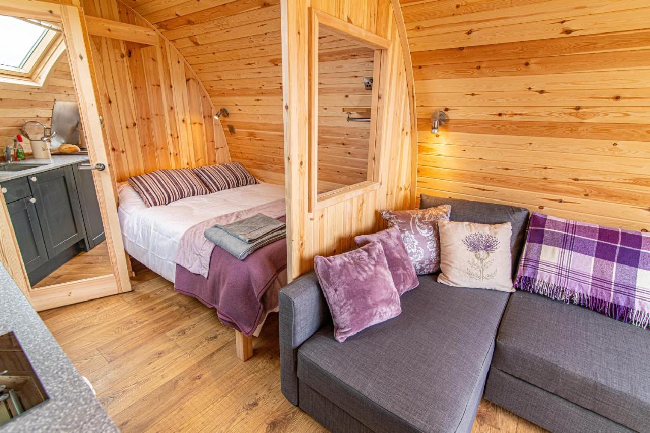 Farragon Luxury Glamping Pod With Hot Tub & Pet Friendly At Pitilie Pods Apartment Aberfeldy Exterior photo